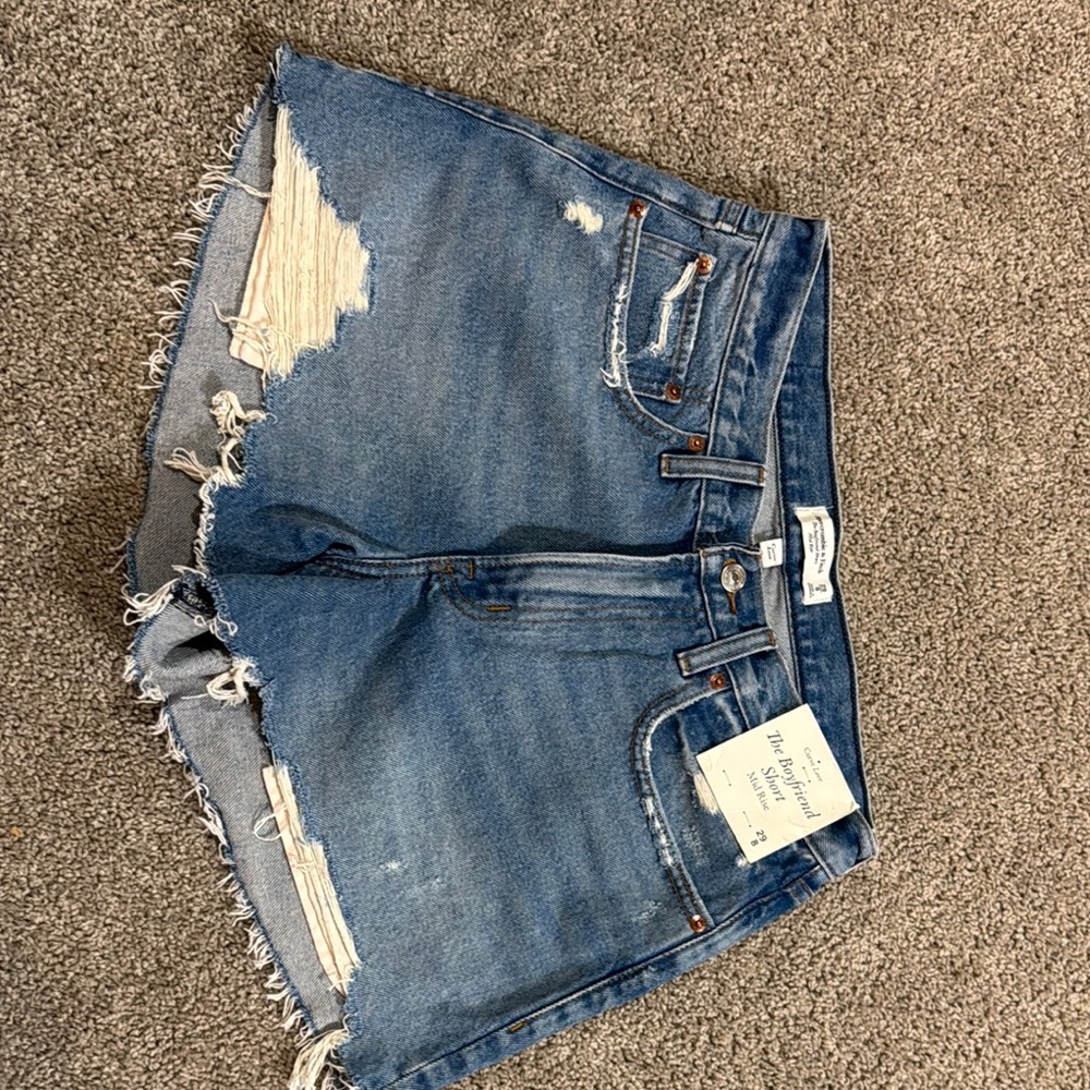 Abercrombie and Fitch Boyfriend Short Mid Rose Women's Shorts